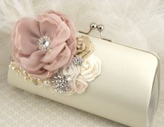 Bride Pearls, Bridal Clutches, Wedding Handbag, Unique Handbags, Floral Clutches, Popular Handbags, Wedding Purse