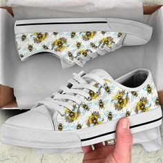 p>Bees Purple Flower Watercolor Low Top Shoes – Low Top Shoes Mens, Women Our Low Top shoes are perfect gifts for Dog and Cat Lovers, meaningful gift ideas, gifts for him/her, gifts for friends on any occasion such as Birthday, Christmas, Anniversary day, Graduation day, Valentine’s day, Father’s day, Mother’s day, Housewarming party… Product details: – Gender: Men/Women – Material: Spandex and Polyester – Lightweight construction with canvas fabric for maximum comfort and performance. – L White Low-top Sneakers As Gift, White Round Toe Sneakers For Gift, Casual Lace-up Sneakers As Gift, White Casual Custom Sneakers Gift, Casual White Custom Sneakers As Gift, Casual White Custom Sneakers Gift, Casual Custom Sneakers With Round Toe As Gift, Purple Flower Watercolor, Large Leather Tote Bag