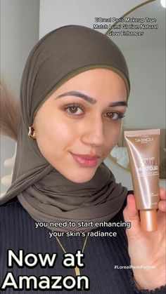 Amazon.com: L'Oreal Paris Makeup True Match Lumi Glotion, Natural Glow Enhancer, Illuminator Highlighter Skin Tint, for an All Day Radiant Glow, Deep, 1.35 Ounces : Beauty & Personal Care True Match Lumi Glotion, Lumi Glotion, Body Highlighter, Liquid Bronzer, Bronzing Drops, Glow Drops, Glow Lotion, Hydrating Makeup, Paris Makeup