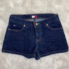 Vintage Tommy Hilfiger Dark Denim Blue Jean Shorts With Tommy Jeans Logo Patch On Back Size 3. Never Worn To Worn Once. Comes From A Clean Allergy Free Environment. Please Use Approximate Measurements For A More Accurate Fit. Waist - Approx. 26 In Inseam - Approx. 3 In Rise - Approx- 8 Inches Dark Jean Shorts, Thrift Board, Beach Fits, Summer 2025, Jeans Logo, Denim Jean Shorts, Vintage Tommy Hilfiger, Blue Jean Shorts