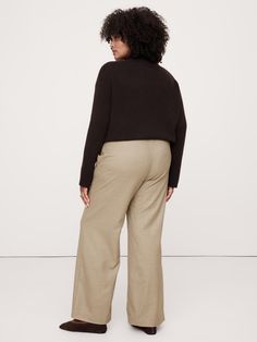 Reach for these pants when you need to strike a balance between sharp tailoring and all-day comfort.  We cut them from an all-season wool flannel fabric, adding a pull-on design so you can wear them high-rise or lower on the hips.  Relaxed: An easy silhouette throughout.  High Rise (12")with a straight fit through the thigh and wide leg.  Pull-on design with concealed elastic waistband.  Side-seam pockets.  Unlined.  Wide leg fit: High rise (12") with a straight fit through the thigh and wide le Flannel Pants, Wool Flannel, Flannel Fabric, First Look, Banana Republic, Wide Leg Pants, Wide Leg, Cashmere, Personal Style