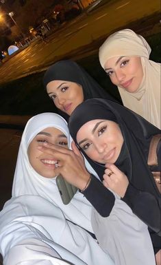 Life In Qatar, Estilo Hijab, Hijabi Fits, Stile Hijab, Simple Hijab, Modesty Outfits, Muslim Outfits Casual, Hijabi Fashion Casual, Hijabi Aesthetic