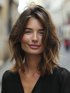 Medium Hairstyles Perfect for Thick Hair – Get Inspired Hairstyle For Men, Easy Hairstyles For Thick Hair, Bob Hairstyles For Thick, Air Dry Hair, Medium Hairstyles, New Hairstyle, Hair Vitamins, Long Bob Hairstyles, Penteado Cabelo Curto