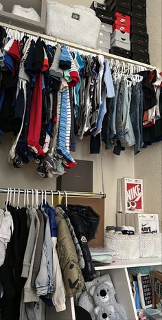 Boy Closet, Boys Bathroom Decor, Baby Life Hacks