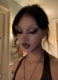 Goth Romance, Casual Makeup, Dope Makeup, Bold Makeup, Goth Makeup