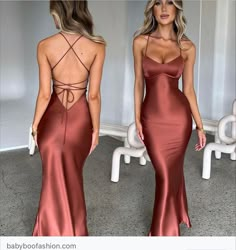 Satin Bodycon Dress, Hoco Dresses Tight, Lace Wedding Dress With Sleeves, Classy Prom Dresses, Prom Dress Inspiration, Pretty Prom Dresses, Prom Outfits, Dresses Blue, Black Prom Dresses