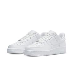 The Nike Air Force 1 White ‘07 Triple White is a classic style that never gets old. The iconic design features an all-white leather upper with perforated details and overlaid Swooshes for a sleek, modern appeal. This sneaker debuted in 2007, and since then it’s become an essential style for the Nike brand. The details of this shoe are timeless; from the embroidered heel to the traditional white sole, these kicks are sure to make you stand out no matter where the day takes you. For dressy occasions or weekend errands, this classic silhouette of the Nike Air Force 1 White ‘07 provides comfort and exclusivity in every step. Tenis Air Force, Guerriero Samurai, White Air Force 1, New Nike Air Force, Dr Shoes, Cute Nike Shoes, Nike Air Force 1 07, Nike Brand, Cute Nikes