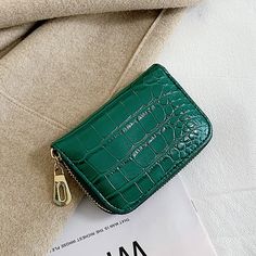 Main Material: PUGender: UnisexOrigin: CN(Origin)Pattern Type: SolidItem Width: 2cminchModel Number: CQBB305Item Length: 7.5cmClosure Type: zipperStyle: vintageShape: BoxItem Weight: 70kgUse: Credit CardMaterial Composition: puItem Width: 7.5cmItem Length: 11cmMaterial Composition: leatheritem name: card holdermaterial: pu leathercolor: 4 colorsdropshipping: yespackage: 1 pckeyword 1: card holderkeyword 2: business card holderkeyword 3: credit card holderkeyword 4: id card holderkeyword 5: tarje Zipper Coin Purse, Leather Credit Card Holder, Card Holder Purse, Coffee Fashion, Branded Wallets, Purse Brands, Crocodile Pattern, Card Patterns, Purses Designer