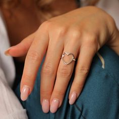 Sterling Silver Heart Ring - Adjustable Ring - Dainty Sterling Silver Ring - Love Ring - Gift For He Open Heart Ring, Minimalist Earrings Gold, Moon And Star Ring, Silver Heart Ring, Ring Heart, Promise Rings For Her, Ring Dainty, Pretty Rings, Open Heart