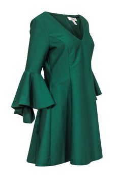 Get ready to make a statement with our Belle Badgley Mischka dress in dark green. The long belle sleeves add a touch of elegance while the sparkly heel and matching clutch will have you shining all night long. Perfect for any special occasion! Size 10 Shell 97% Polyester, 3% Spandex Lining 100% Polyester Invisible back zipper V-neckline Bell sleeves Bust 40" Waist 34" Shoulder to hem 35" Sleeve length 19" Badgley Mischka Dress, Sparkly Heels, Buy Shoes Online, Badgley Mischka, Fashion Labels, Touch Up, Gossip Girl, Sweater Weather, American Style