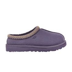 Find UGG Wmns Tasman Slipper 'lilac Mauve on Editorialist. Wmns Tasman Slipper 'Lilac Mauve' Purple Ugg Tasman, Purple Uggs, Cute Uggs, Tasman Slippers, Presents Ideas, Ugg Tasman Slippers, Ugg Tasman, Xmas List, Ugg Slippers