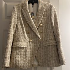 Nwt, Brand New Never Worn Express Blazer. Cute For Work Or As A Suit Jacket! Tweed, Beige And Gold Details. Gold Buttons (Comes With Extra Buttons. Double Breasted Size Small. Fast Shipping!! Elegant Cream Tweed Blazer, Maroon Blazer, Black White Blazer, Size 12 Women, Satin Blazer, Single Button Blazer, Linen Suit, Tweed Blazer, Double Breasted Blazer