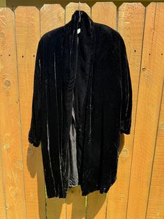 Vintage black velvet coat  17" shoulders, 21" arms, 16" pit to pit, 38" long **Items may come with minor flaws due to pre-loved wear. Items are pre-handwashed/de-pilled/mended if needed and any major flaws will try to be noted. Black Velvet Coat, Velvet Coat, Womens Jackets, Austin Tx, Black Velvet, Vintage Black, Favorite Outfit, Austin, Art Collection