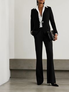 Theory's crepe blazer is an easy way to smarten up casual outfits. It's beautifully tailored from crepe with slim lapels and a lightly nipped-in waist. Wear yours with tonal pants to the office. Black Suit Woman Outfit, Black Pants Blazer Outfit, Black Suit For Women Business, Black Pant Suit Women, Professional Tailored Black Blazer, Timeless Black Formal Blazer, Tailored Black Elegant Blazer, Black Blazer Outfit Casual Classy, Timeless Tailored Black Blazer