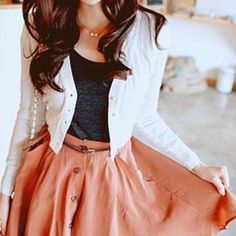 <3 Coral Skirt Outfit, Salmon Skirt, Coral Skirt, Victoria Secrets, Skirt Outfit, Glam Rock, Look Chic, Girly Girl, Fashion Sense