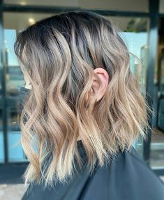 2022 Hairstyles, Haircuts 2022, Edgy Hairstyles, Medium Length Haircuts, Haircuts 2024, Haircuts For Medium Length Hair, Hairstyles 2024, Medium Layered Haircuts, Medium Layered Hair