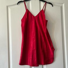 Women's Solid Satin Slip Nightdress With V Neck And Side Split - Comfortable Sleepwear And Lounge Dress - Never Worn, Excellent Condition - Size Medium But Fits Like A Xs Or Small For Me. - Last Picture Is Off Of Temu Site Red V-neck Sleepwear For Loungewear, Red V-neck Slip Dress For Sleep, Red V-neck Summer Nightgown, Red Summer Sleepwear, Red Summer Sleepwear For Night, Red Camisole Sleepwear For Night, V-neck Camisole For Sleepovers, Red Sleeveless Satin Nightgown, Red V-neck Nightgown For Summer