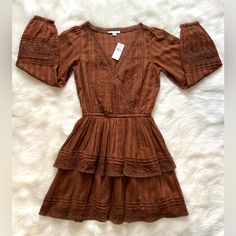 New!! Brown Lace Trim Dress For Spring, Short Sleeve Lace Trim Dress For Fall, American Eagle Dress, Floral Babydoll Dress, Flowy Mini Dress, Small Boho, High Neck Sleeveless, Rayon Pants, Racerback Dress