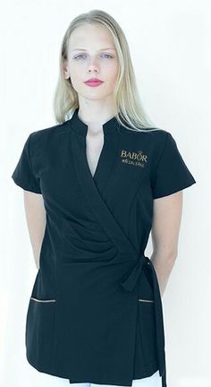 Beauty Salon Uniform Ideas, Medical Scrubs Outfit, Salon Wear, Stylish Scrubs, Restaurant Uniforms