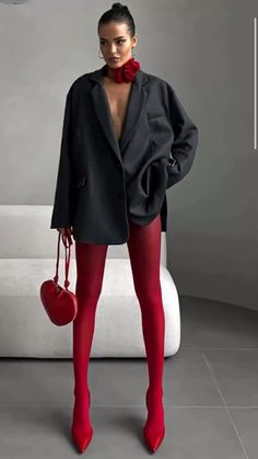 Nye Outfits Street Style, New Years Eve Outfits Colorful, Vmas Outfit Idea, Outfit For A Birthday Dinner, Christmas Dinner Outfit Aesthetic, Red Tights Outfit Christmas, Editorial Outfits Inspiration, Christmas Outfit 2024 Trends, Edgy Holiday Party Outfit