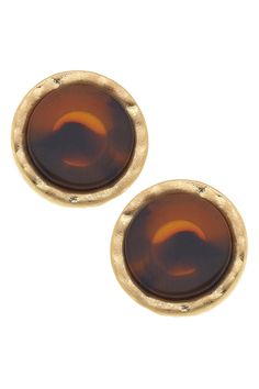 Enhance your everyday style with our Bethany Disc Tortoise Stud Earrings in Worn Gold. Made with high-quality materials, these earrings feature a unique tortoise design that adds a touch of sophistication to any outfit. With their lightweight and versatile design, they are the perfect addition to your jewelry collection. Brown Round Earrings For Pierced Ears, Hypoallergenic Brown Round Earrings, Round Tortoiseshell Earrings For Gift, Tortoiseshell Round Earrings For Gift, Tortoise Design, Resin Material, Everyday Style, Base Metal, Gold Plating