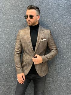 Collection: Fall – Winter 19/20 Product: Slim Fit Blazer Available Size: 46-48-50-52-54-56 Jacket Material: 40% wool, 60% polyester Machine Washable: No Fitting: Slim-Fit Spring Brown Tweed Business Jacket, Beige Suits For Business Casual In Fall, Beige Business Casual Suits For Fall, Brown Business Suits For Spring, Beige Long Sleeve Suits For Fall, Spring Formal Brown Tweed Jacket, Brown Long Sleeve Suit For Fall, Spring Brown Tweed Jacket For Business Casual, Tailored Brown Tweed Jacket For Spring