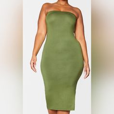 Bandeau Strapless Midaxi Dress. Easy Slip On/Off. Us Size: 14 See Photos For Measurements. Green Strapless Midi Dress For Night Out, Strapless Green Midi Dress For Night Out, Stretch Bandeau Strapless Dress, Fitted Green Strapless Tube Top, Green Strapless Maxi Dress For Night Out, Green Strapless Dress With Straight Neckline For Night Out, Green Strapless Tube Top For Night Out, Bodycon Bandeau Tube Top For Spring, Green Bandeau Tube Top For Night Out