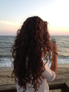 INSTA: sofibatt Holiday Updo, Luxy Hair, Raw Hair, Foto Poses, Dream Hair, Long Curly Hair, Curly Girl, Long Curly