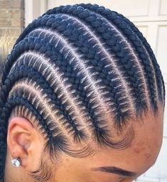 Conrows Lines And Braids 2024, Ghanian Lines, Conrows Lines, Conrows Lines Natural Hair Short, Conrows Lines And Braids, Braids Short, Feed In Braids Hairstyles, Hacks Beauty