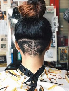 Women's Updo Undercut Hairstyles with Hair Tattoos Updo Undercut, Undercut Hair Designs, Undercut Designs, Undercut Long Hair, Nape Undercut, Shaved Nape