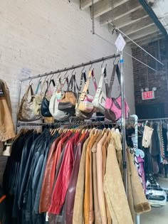 Thrift Display Ideas, Clothing Store Wallpaper, 2nd Hand Store Ideas, Small Thrift Store Layout, Vintage Clothing Pop Up Booth, Cleaning Closet Aesthetic, Free People Store Interior, Funky Style Aesthetic, Thrift Vintage Aesthetic