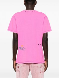 Venice-print distressed T-shirt from ERL featuring fuchsia pink, cotton-linen blend, distressed finish, graphic print to the front, crew neck, short sleeves and straight hem. Size Info STANDARD Color Detail Pink Made In Turkey Material Cotton 70% Linen 30% Season One Fall-Winter Season Two Fall-Winter Product t-shirts and polos Brand Erl Size And Fit This piece fits true to size. We recommend you get your regular sizeModel is 1,84m / 6ft 1in wearing size M Venice Print, Trench Dress, Distressed T Shirt, Latest Fashion Design, Trench Jacket, Cape Coat, Blazer With Jeans, Fuchsia Pink, Pant Shirt