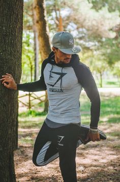 Mens workout clothes With Leggings, Stitch Fix Men, Pants 2020, Sport Style Men, Korean Pants, Sport Videos, Leggings Outfits, Basket Noir, Fitness Video