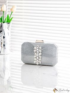 BirdinBag - Luxury Diamond-Embellished Wedding Clutch for Sophisticated Ladies Elegant Rectangular Clutch For Prom, Elegant Silver Bag For Wedding Guest, Elegant Embellished Bags For Prom, Chic Wedding Bags With Rhinestones, Chic Silver Wedding Bag, Chic Silver Bag For Wedding, Chic Silver Bag For Weddings, Silver Clutch Bag For Wedding Guest, Silver Bags With Rhinestones For Wedding Guest