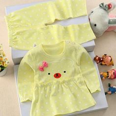 Baby Cow With Sunflowers 2-piece Bear Pattern Suit for Baby Girl – PrettyKid Suit For Baby Girl, Cow With Sunflowers, Adorable Baby Outfits, Girl Baby Clothes, Boys Shirts Pattern, Baby Boy T Shirt, Wash Label, Cool Baby Clothes