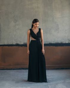 Future Noir, Flattering Maxi Dress, Accessories Model, Black Shade, Contemporary Luxury, Pleated Maxi, Cropped Blazer, Shop Window, Gold Accessories