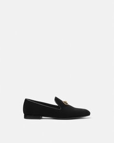 Medusa Velvet Slippers Luxury Gucci Leather Tassel Loafers, Luxury Slip-ons For Galas, Formal Slip-on Loafers With Contrasting Heel, Luxury Slip-ons With Suede Lining, Luxury Formal Slip-ons With Flat Heel, How To Make Slippers, Sewing Slippers, Beautiful Slippers, Spa Slippers