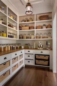 Transforming your kitchen pantry into a farmhouse-style haven isn't just about utility but creating a space that exudes charm and warmth. Imagine the elegance Farmhouse Kitchen Pantry, Kitchen Pantry Ideas, Pantry Lighting, Pantry Inspiration, Pantry Decor, Kitchen Organization Ideas, Pantry Organisation, Innovative Kitchen, Kitchen Dinning Room