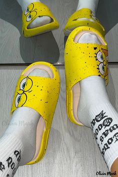 Olivia Mark - Stylish Comfort: Vibrant Yellow Casual Patchwork Open Shoes for Effortless Chic Cheap Crocs, Shoe Tags, Fashion Comfortable, Estilo Chic, Yellow Fashion, Effortless Chic, White Casual, Wholesale Fashion, Blue Shoes