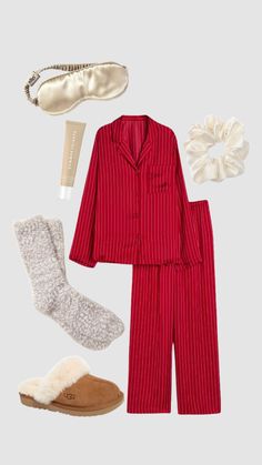 Cute Night Outfits, Classy Loungewear, Her Drawing, Pajamas Aesthetic, Lounge Outfits, School Homework, Pajama Fashion, Sleepwear Fashion, Cute Sleepwear