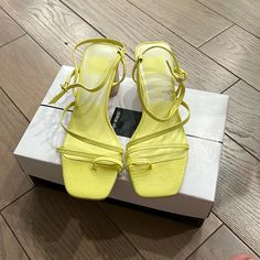 Dolce Vita Block Heel Sandal In Citron Size Us 6.5 Brand New With Box, Never Worn Low Heel Lace-up Sandals For Beach In Spring, Low Heel Lace-up Sandals For Spring Beach Outings, Spring Beach Lace-up Low Heel Sandals, Yellow Wrapped Heel Sandals For Summer, Yellow Heel Strap Sandals For Summer, Yellow Low Heel Sandals For Summer, Low Heel Lace-up Sandals For Beach, Summer Beach Lace-up Sandals With Low Heel, Summer Beach Lace-up Low Heel Sandals