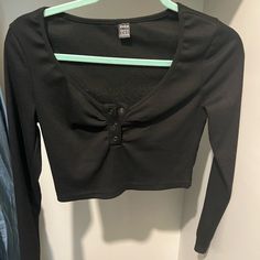 Nwot Never Worn, In Perfect Condition Black Tops With Button Closure For Fall, Black Top With Buttons For Night Out, Black Buttoned Top For Night Out, Black Tops With Buttons For Night Out, Pleated Jacket, Business Casual Work, Crochet Halter Tops, Button Up Long Sleeve, Sleeveless Bodysuit