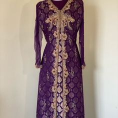 Beautiful Pakistani/Indian Shalwar Kameez With Handwork. Desi Dress, Shalwar Kameez, Desi, Colorful Dresses, Womens Sizes, Womens Dresses, Dresses, Women Shopping, Color