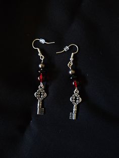 Perfect earrings for a Gothic or pirate cosplay! Unlock the door... Pirate Earrings, Daughter Of The Pirate King, Pirate Cosplay, Key Earrings, The Pirate King, Gothic Earrings, Pirate King, Pirate Theme, The Pirate