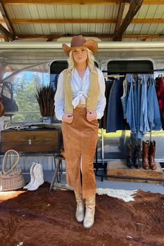 Dress like a true country music star with our curated collection of 35 stylish outfit ideas - because who says you can't be both sweet and sassy? Embrace the laid-back charm of the countryside while still turning heads wherever you step foot. Tap into your inner fashion maven today and show off your unique sense of style!