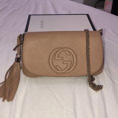 Tan Gucci Soho Chain Crossbody. Comes With Dust Bag And Box Only Worn A Handful Of Times. Gucci Soho Crossbody Bag, Selling On Poshmark, Leather Chain, Luxury Items, Soho, Leather Crossbody Bag, Saddle Bags, Leather Crossbody, Dust Bag