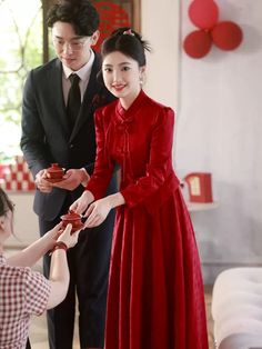 Red Cheongsam Wedding, Red Short Sleeve Cheongsam For Wedding, Qipao Wedding Tea Ceremony, Red Long Sleeve Cheongsam For Wedding, Long Qipao, Red Qipao Wedding, Red Cheongsam, Wine Red Wedding, Wedding Qipao