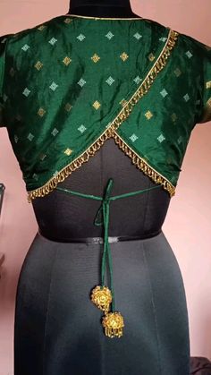 blouse back neck design Trendy Blouse Designs Back Neck, Blouse Neck Designs Back, Onam 2023, Trendy Blouse Patterns, Blouse Back Neck Design, Back Neck Design, Boutique Blouse, Blouse Back Neck