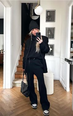 Getting Bored, Classy Winter Outfits, Winter Fashion Outfits Casual, Mode Inspo, Autumn Outfit, Winter Fashion Outfits, Fall Winter Outfits, Outfits Casuales, Everyday Outfits