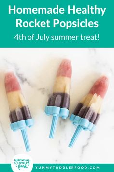 Red, White, and Blue Homemade Popsicles. With Text Reading: Healthy 4th of July Rocket Pops For Kids. Rocket Popsicles, Homemade Rocket, Strawberry Popsicles, Popsicles Recipe, Toddler Snack, Diy Rocket, Rocket Pop, July Desserts, Dessert Recipes For Kids